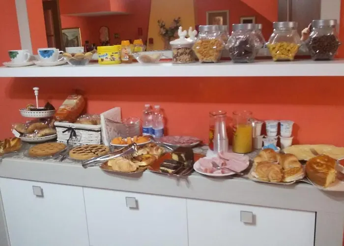 劳拉公寓 住宿加早餐酒店 卢卡